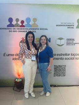 Representantes do CRAS participam de seminário estadual sobre desenvolvimento social Representantes do CRAS participam de seminário estadual sobre desenvolvimento social